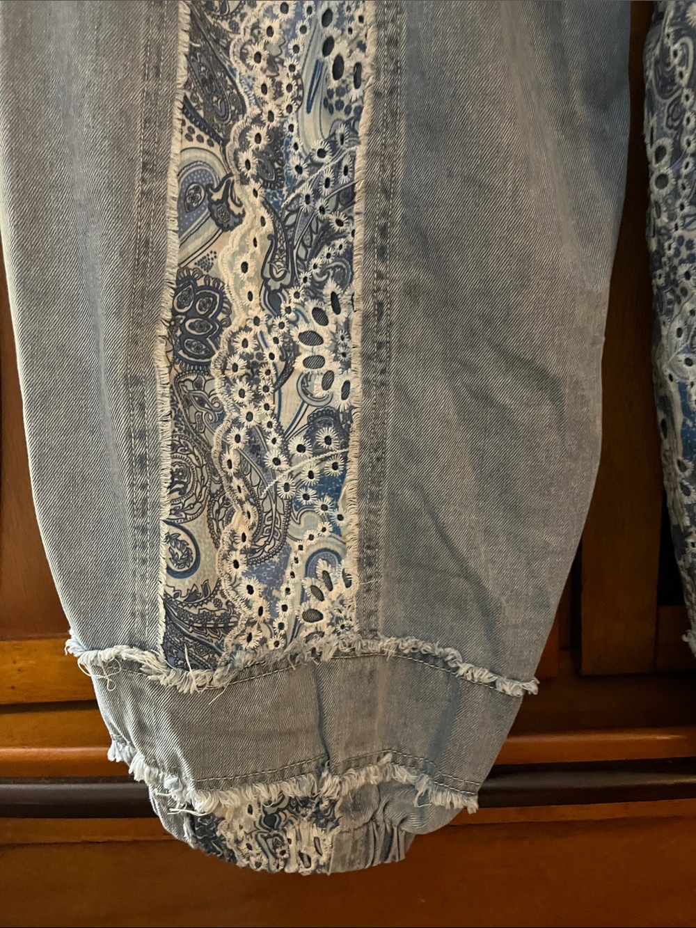 NWOT POL Denim Floral & Lace Patchwork Harem Pants w/Elastic Drawstring Waist - Picture 10 of 11